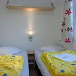 Camping Les Rives Du De Vinca