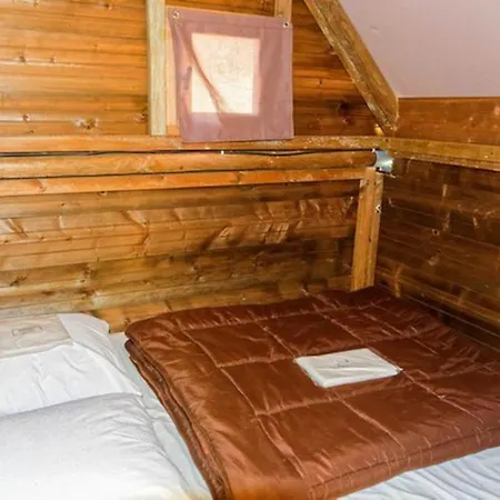 Les Rives Du De Campsite Vinca